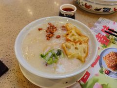荔湾艇仔粥-点都德(千灯湖环宇城店)