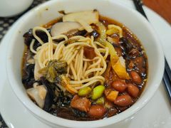 -山明水秀大饭店