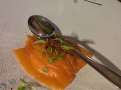 三文鱼温泉蛋配鱼子-Solo(衡山路店)