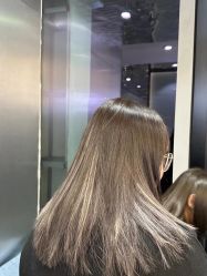-Tloml salon
