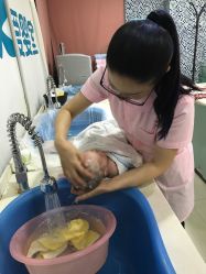 -爱婴室(上海大华路店)