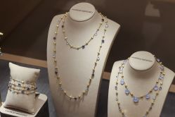 点击看大图 -周生生Chow Sang Sang(石家庄先天下店)