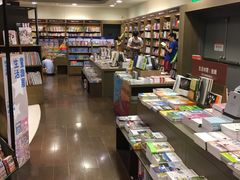 -诚品(信义店)