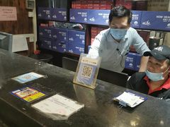 -蚝美人·生蚝海鲜烧烤(茶花园店)