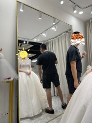 -不晚国际婚纱礼服