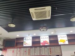 -香辉食馆(新兴路店)