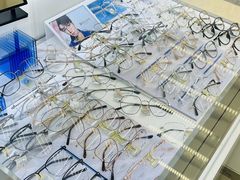 -潘多拉眼镜·蔡司依视路明月(潘家园店)
