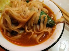 -李记铸铁锅炖鱼(长江中路店)