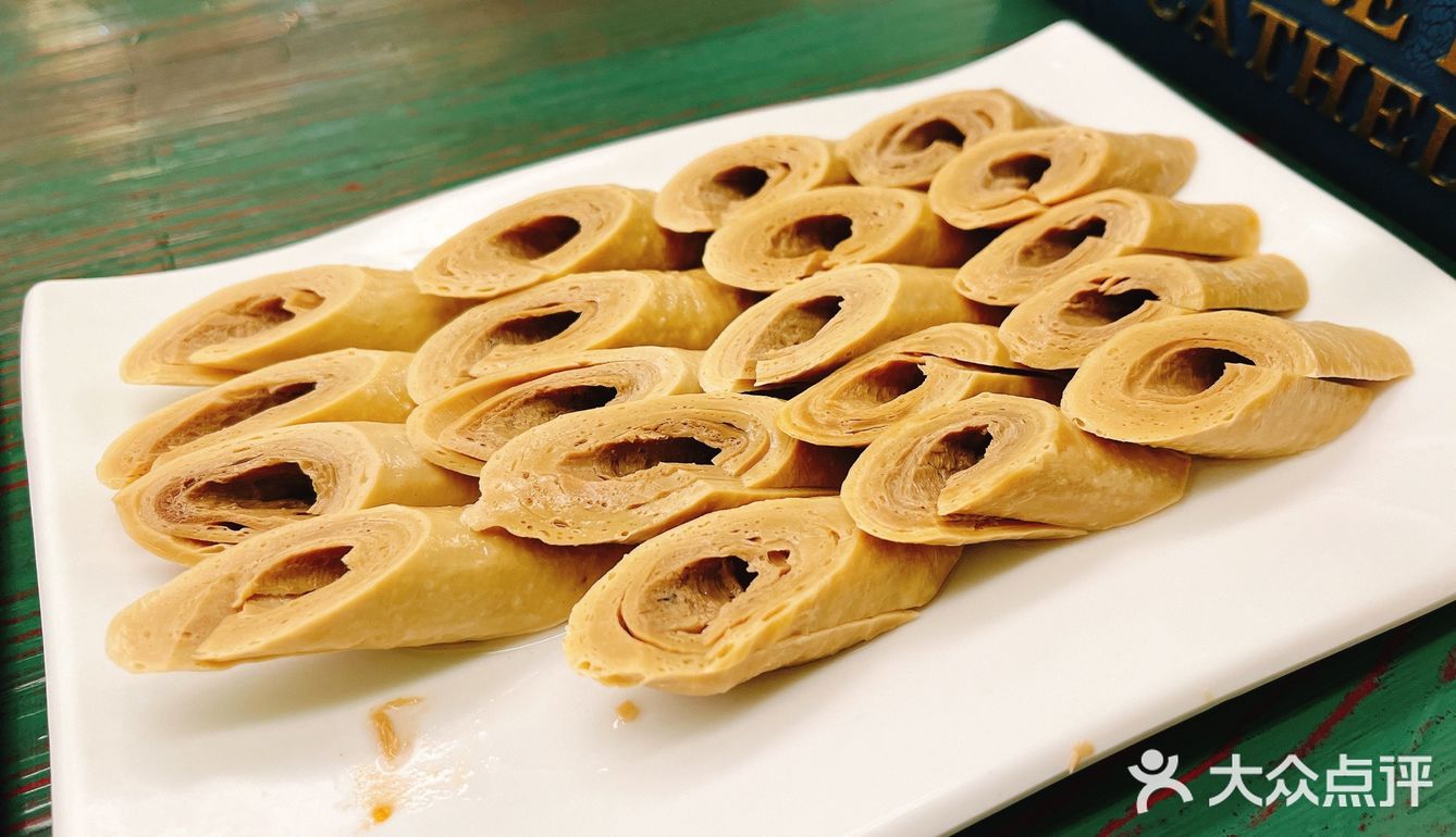 坐在火车上吃火锅是什么感觉🚃喜庆火锅