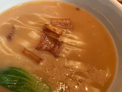老娘炝锅面-马仕玖煲·融合菜·酥不腻烤鸭(人大店)