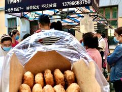 -红专尹胖子油炸糕