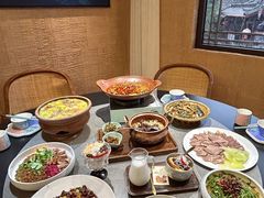 -桥边小楼·手工云南菜·古城观景小楼