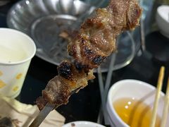 -烤肉小伙烤肉店