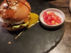 -HIGH FIVE哈福手工汉堡(桂林路店)