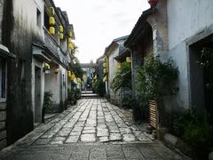 -鹏城人家海鲜酒家·23年老字号(较场尾店)
