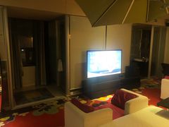 -喜鹊愉家酒店(郑州曼哈顿博览中心地铁站店)