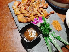 纳西烤山猪-觅山云南菜(泊富ICITY店)