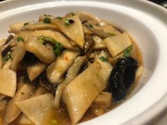 天山烩杂菌-大巴扎的姑娘(荣盛时代广场店)