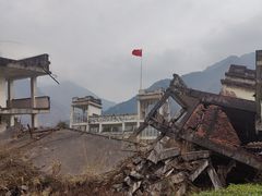-四川汶川特大地震漩口中学遗址