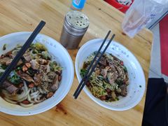 -阿阳牛腩腌面店