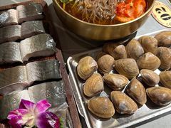 -围炉肉舍•炭烤活鳗•丹东海鲜烤肉(步行街店)