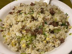 咖喱炒牛肉饭-惠爱餐厅