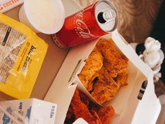 -BHC炸鸡(明洞总店)