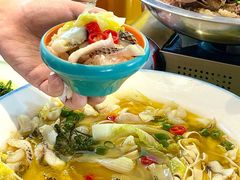 -川流不息·地道川菜·小龙虾(松东路店)