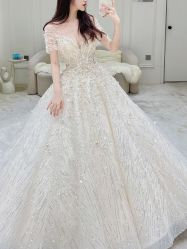 点击看大图 -Renee芮亦婚纱
