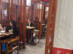 -乡土黄·鲜牛肉火锅·小龙虾(兴业街店)