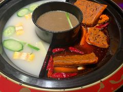 -巴邑火锅·夜宵(港隆广场店)