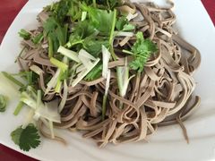 -溢心园香河肉饼总店