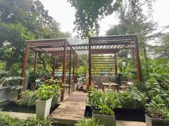 -谷咖啡·鲜花绿植花园餐厅