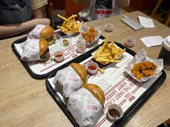 -The Habit Burger Grill 哈比特汉堡(爱琴海店)