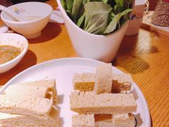 -咕嘟草帽鱼·牛奶一样的鲜鱼汤(天鹅湖万达广场店)