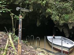 -怀托摩萤火虫洞