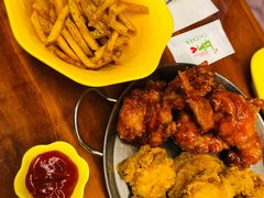 -BHC炸鸡(明洞总店)