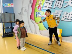 -蓝话筒·少儿成人演讲口才·主持朗诵·戏剧表演(大华第一坊店)