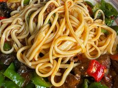 -歹歹的加个面过油肉拌面