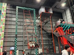 -极限PLAY运动娱乐新世界·团建派对潮玩休闲馆·室内蹦极高空游乐园