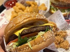 -The Habit Burger Grill 哈比特汉堡(复兴soho店)