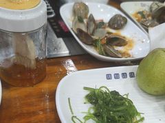 -哈尔滨小酒馆·鲜肉现穿自助烧烤(康新花园店)