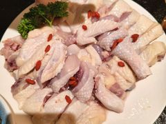 -得意咚瓜·顺德鱼生·冬瓜火锅(深圳首店)