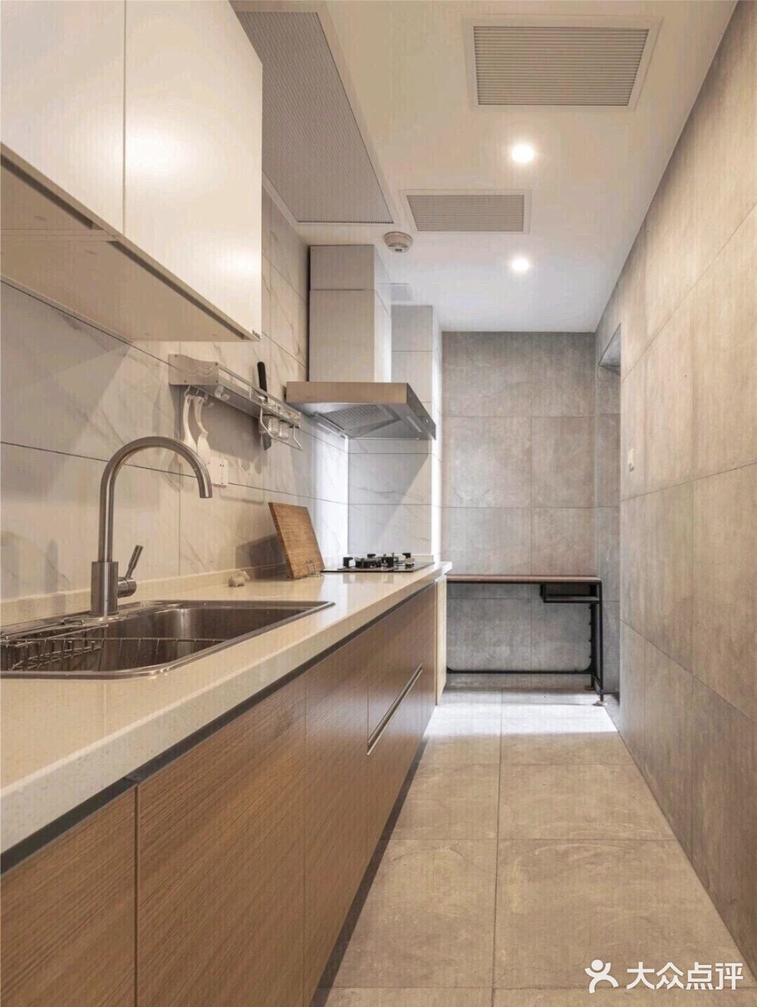 80㎡日系原木风🍂卡座设计拯救小户型餐厅