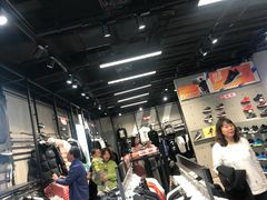 -铜锣湾国际购物中心