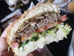 -The Habit Burger Grill 哈比特汉堡(爱琴海店)