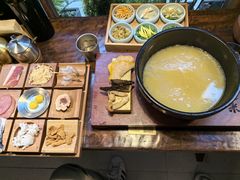 -银米·云南传统过桥米线(双廊黑金冠店)