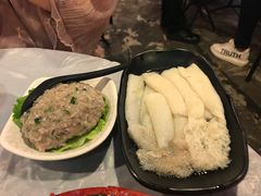 -鲜入围煮花胶鸡海鲜火锅