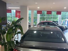 -上海永达奥诚奥迪4S店(申江路店)