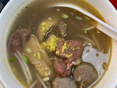 牛丸牛杂汤-华威达牛庄(黄埔大道西店)
